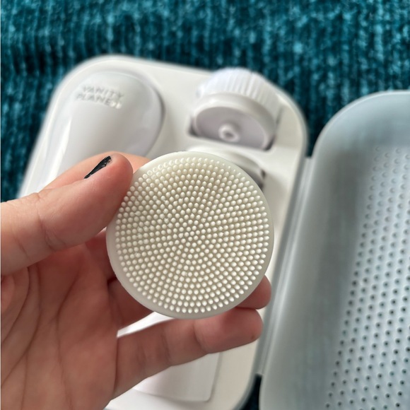 like new vanity planet skincare set - Picture 7 of 7